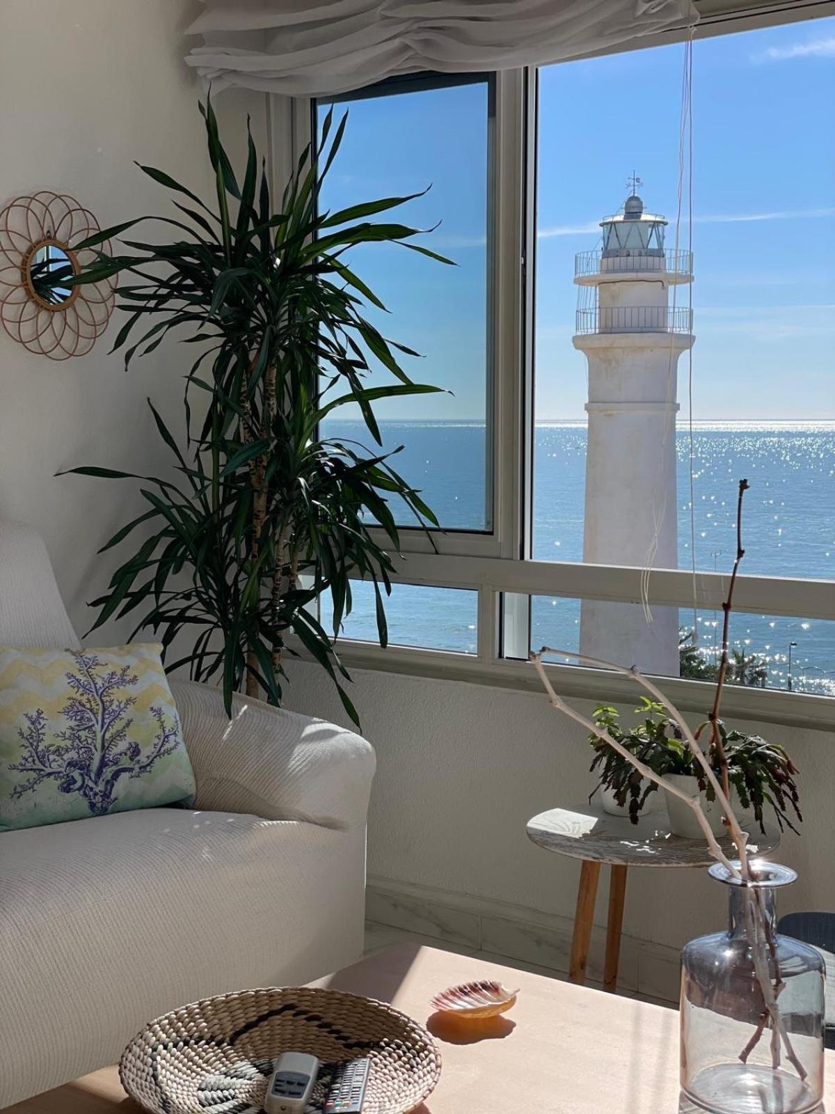 Primera Linea De Playa En Costa Appartement